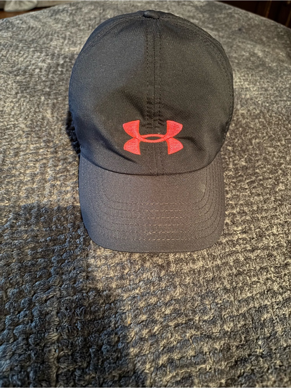 Under Armour Renegade Women’s Black Hot Pink Athletic Cap by